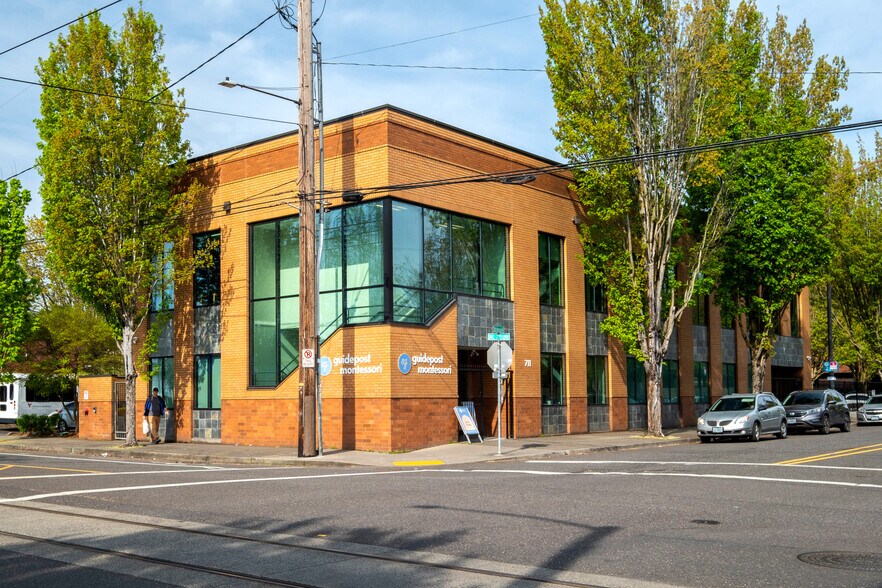 More Photos Of 711 NE Halsey St, Portland Daycare Center For Lease