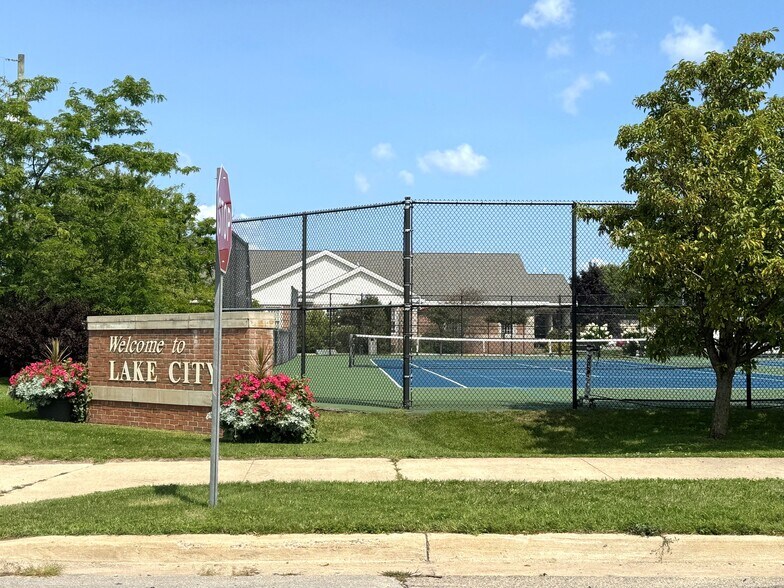 More Photos Of 214 S Main St, Lake City Hotel For Sale