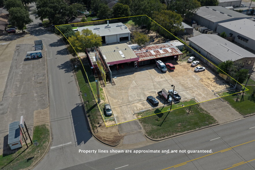 More Photos Of 2214 N Frazier St, Conroe Auto Repair For Sale