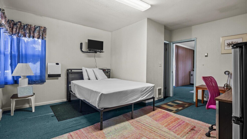 More Photos Of TBD E Main St, Montrose Hotel For Sale