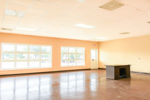 More Photos Of 3316 Ashley Phosphate Rd, North Charleston Freestanding For Lease