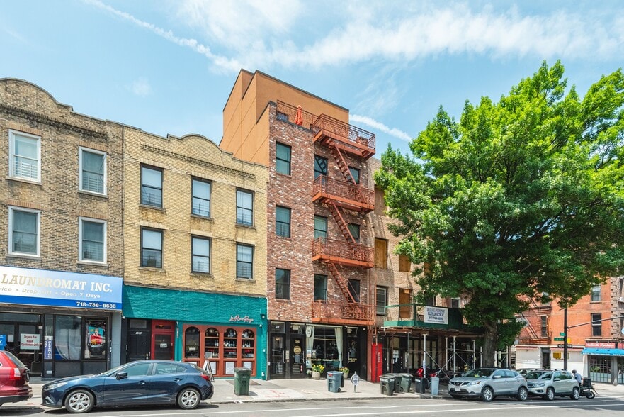 More Photos Of 390 5th Ave, Brooklyn Apartments For Sale