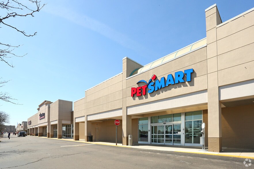 More Photos Of 3090-3300 Carpenter Rd, Ypsilanti Unknown For Lease