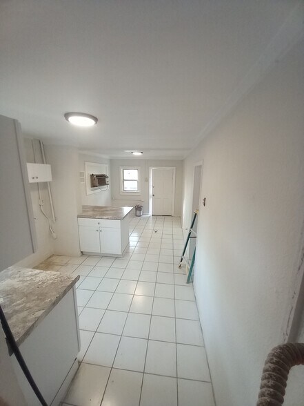 More Photos Of 1424 S 12th St, Fort Smith Multifamily For Sale