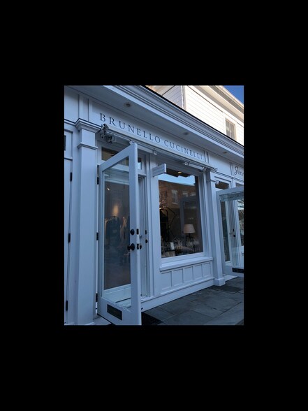 More Photos Of 55 Main St, East Hampton Storefront Retail Office For Lease