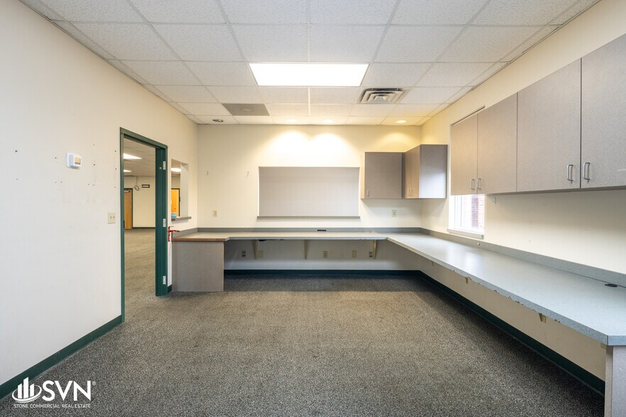 More Photos Of 1054 Center Dr, Richmond Office For Lease