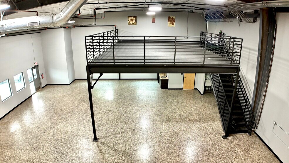 More Photos Of 7637 FM 3009, Schertz Light Distribution For Sale