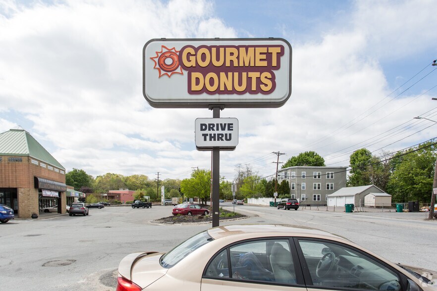 More Photos Of 19-49 Airport Rd, Fitchburg Unknown For Lease