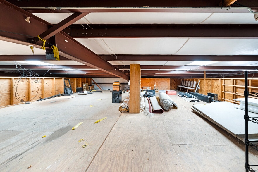 More Photos Of 110 Industrial Dr, Forney Showroom For Sale