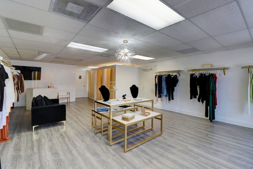 More Photos Of 4515-4527 Del Prado Blvd S, Cape Coral Freestanding For Lease