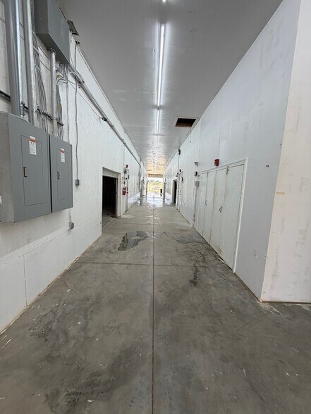 More Photos Of 4295 Banner Rd, Noble Storefront For Sale