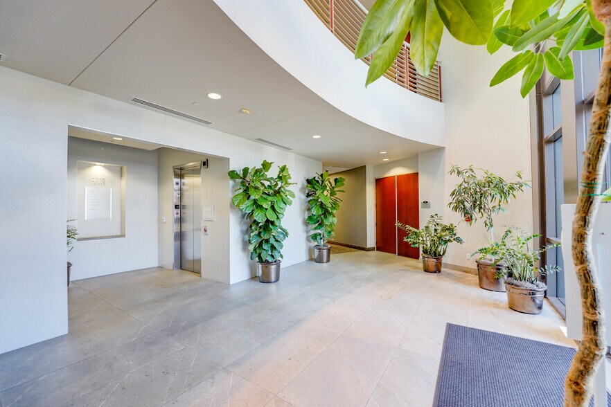 More Photos Of 2710 Loker Ave W, Carlsbad Office For Lease