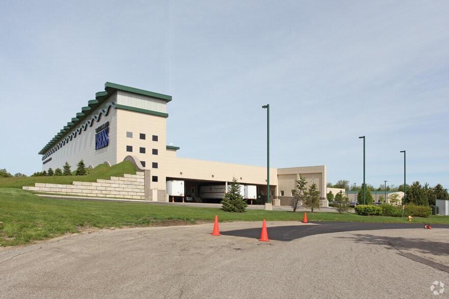 More Photos Of 3100-3102 Walker Ridge Dr NW, Grand Rapids Light Manufacturing For Lease