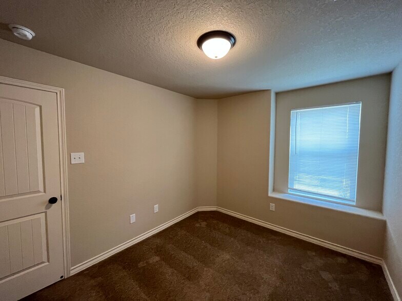 More Photos Of 6414 Luglio Ln, San Antonio Apartments For Sale