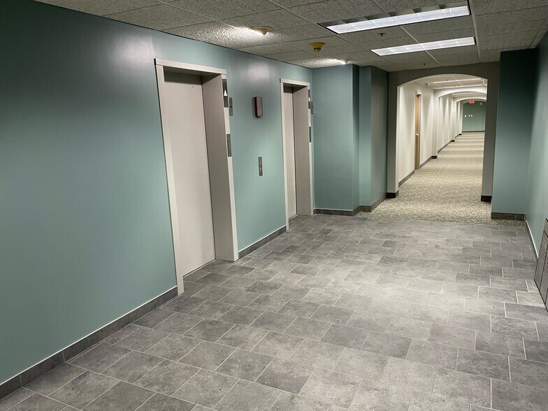 More Photos Of 6040 Earle Brown Dr, Brooklyn Center Office For Lease