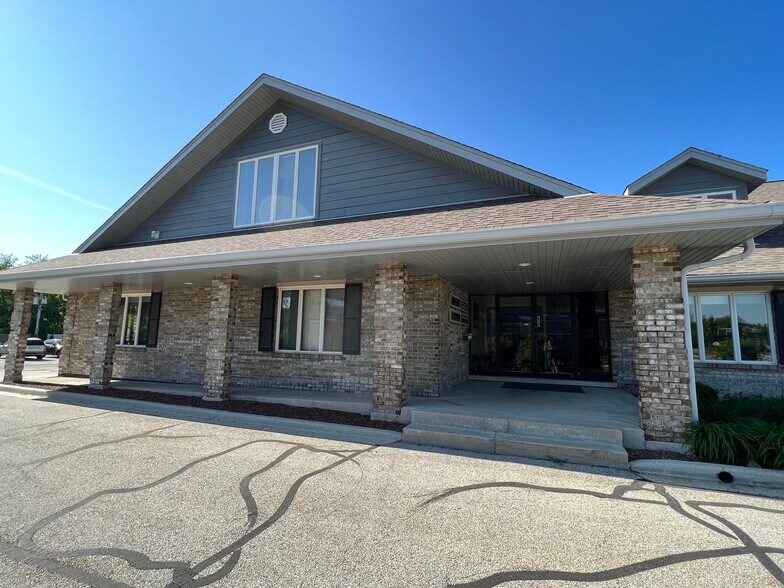 More Photos Of 7512 S County Line Rd, Burr Ridge Medical For Lease