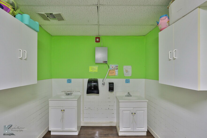 More Photos Of 6000 Buffalo Gap Rd, Abilene Daycare Center For Sale