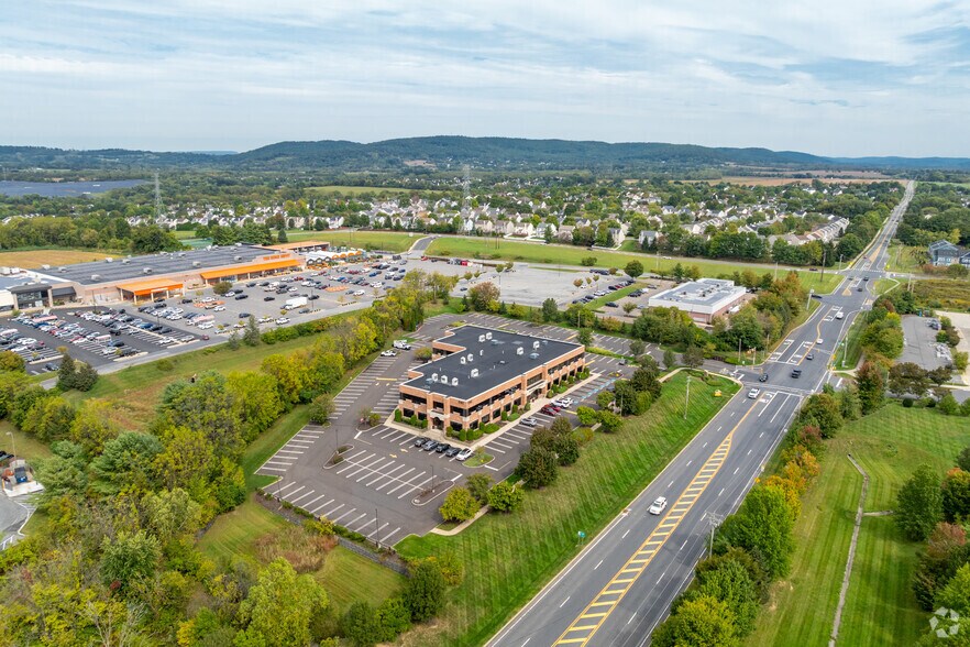 More Photos Of 1 Greenwich St, Stewartsville Medical For Lease