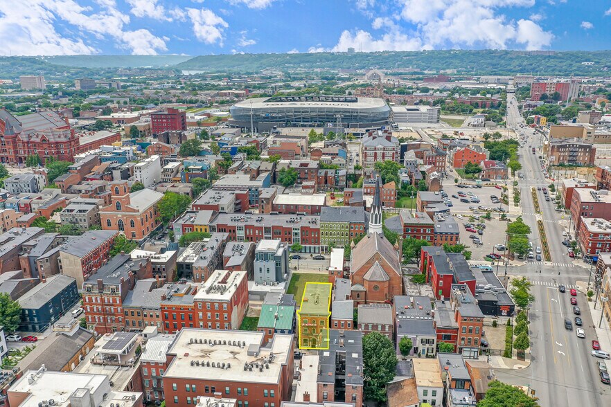 More Photos Of 1523 Republic St, Cincinnati Office Residential For Sale