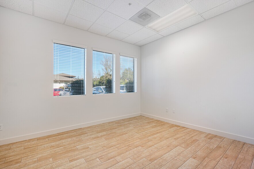 More Photos Of 4865 Old Redwood Hwy, Santa Rosa Office For Lease