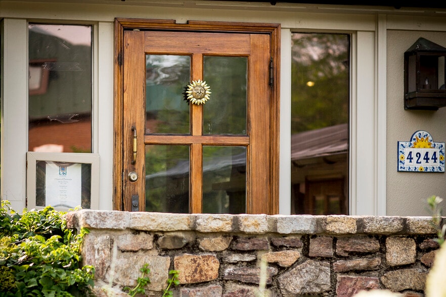 More Photos Of 4244 Loudoun Ave, The Plains Restaurant For Sale