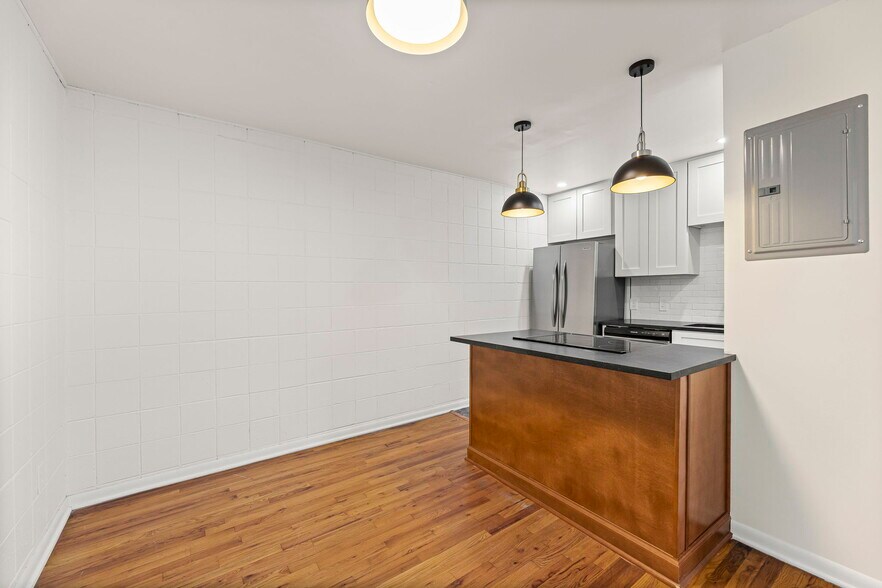 More Photos Of 4911 Walnut St, Kansas City Apartments For Sale