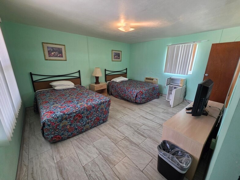 More Photos Of 5272 US Highway 27 S, Sebring Hotel For Sale
