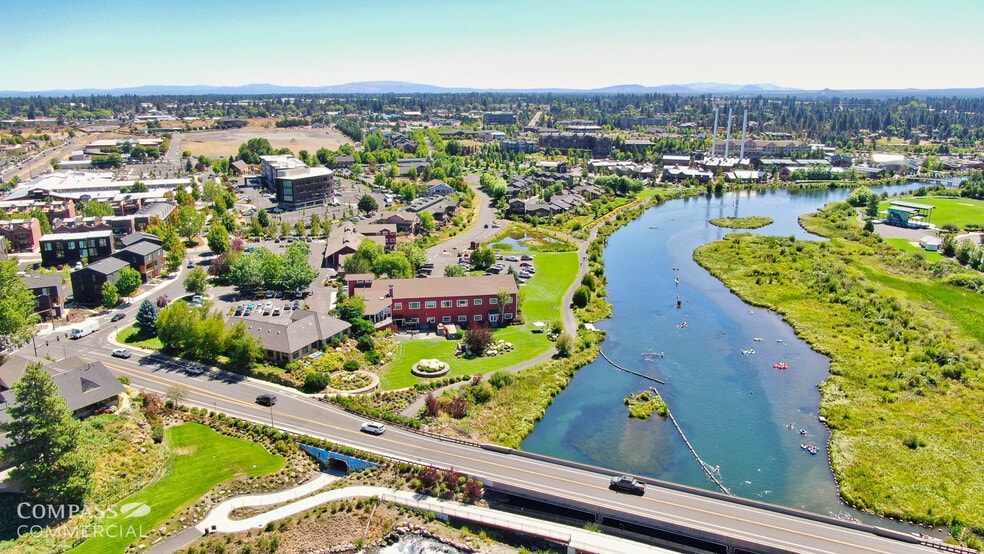 More Photos Of 805 SW Industrial Way, Bend Loft Creative Space For Lease