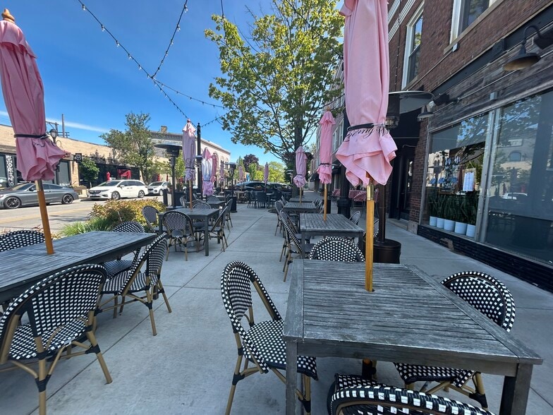 More Photos Of 1167 Wilmette Ave, Wilmette Storefront Retail Office For Lease