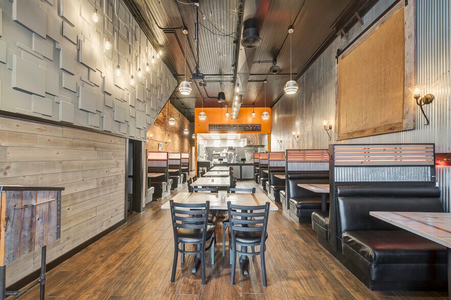 More Photos Of 620 S Calhoun St, Fort Wayne General Retail For Sale