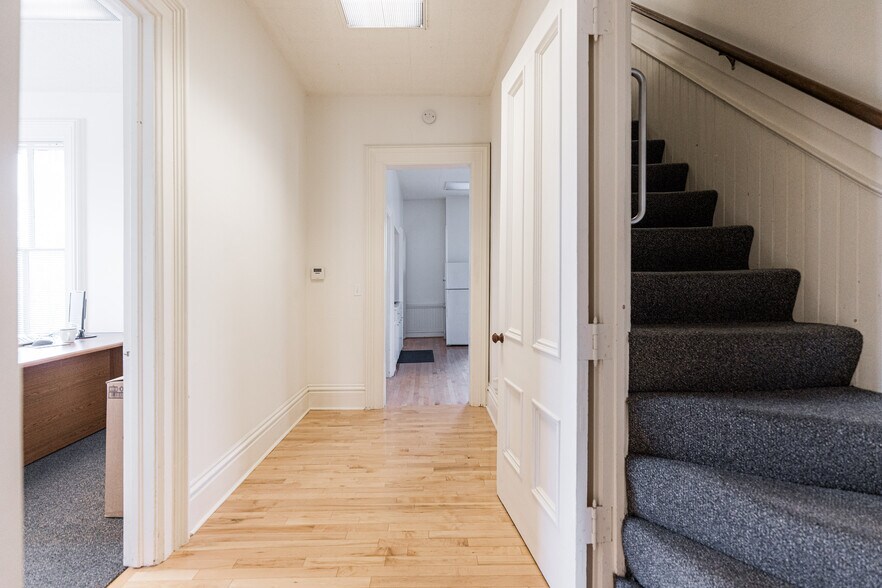 More Photos Of 223 E State St, Geneva Office For Sale