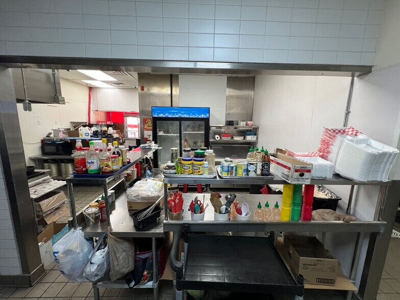 More Photos Of 7205 S Broadway Ave, Tyler Fast Food For Lease