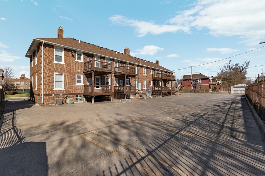 More Photos Of 13660 Ohio St, Detroit Apartments For Sale