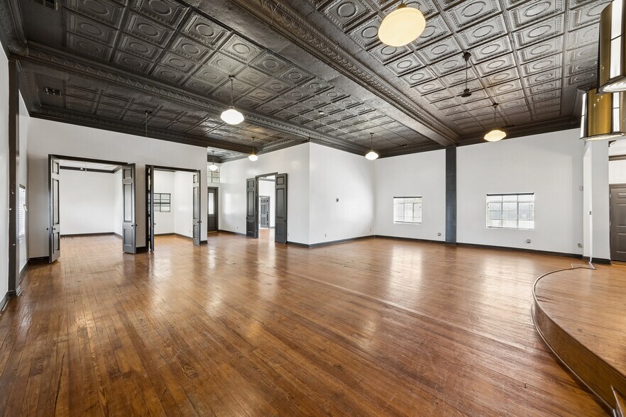 More Photos Of 2602 Kings Rd, Dallas Religious Facility For Sale