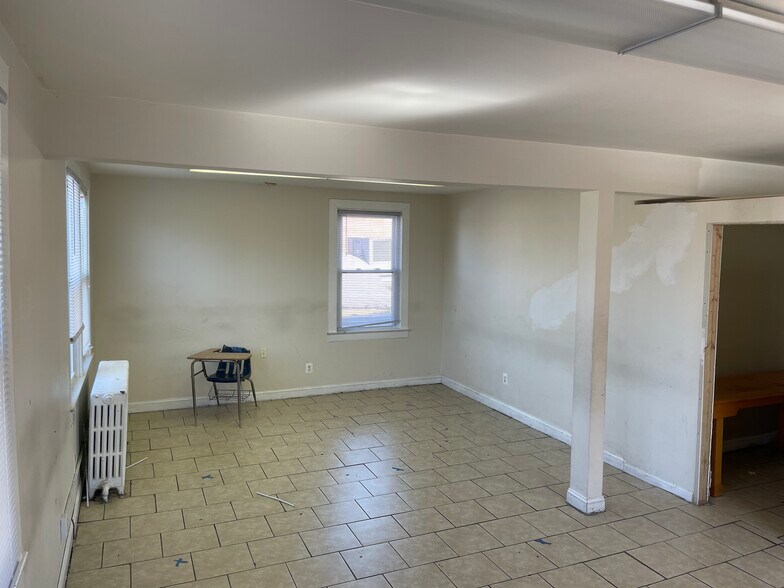 More Photos Of 2010-2012 Rhode Island Ave NE, Washington Storefront Retail Office For Lease