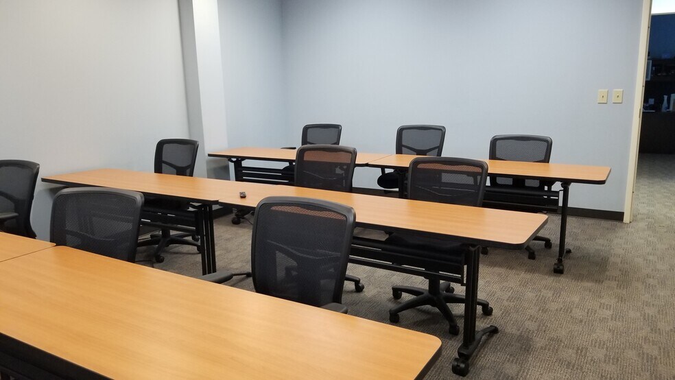 More Photos Of 8030 England St, Charlotte Light Manufacturing For Lease