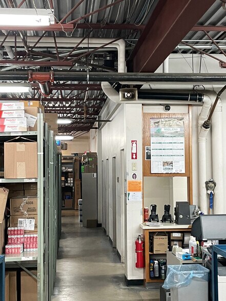 More Photos Of 123 Lutz St, Moncton Flex For Lease