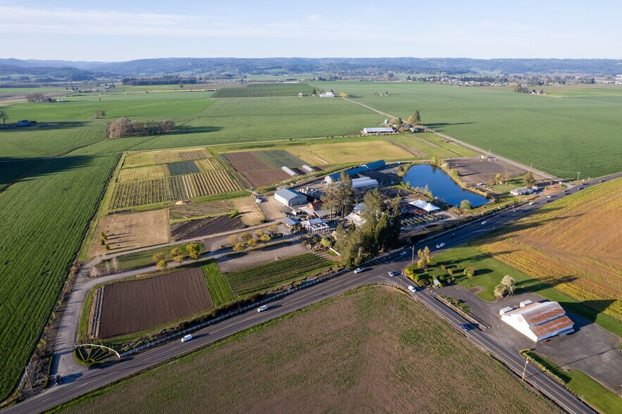 More Photos Of 7601 NW Milne Rd, Cornelius Winery Vineyard For Sale