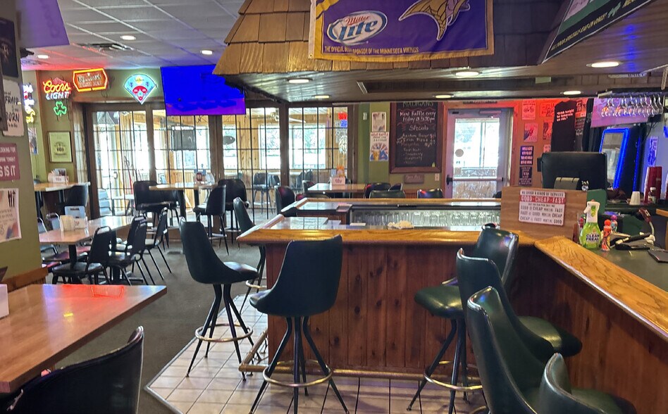More Photos Of 110 Star St W, Maple Lake Restaurant For Sale