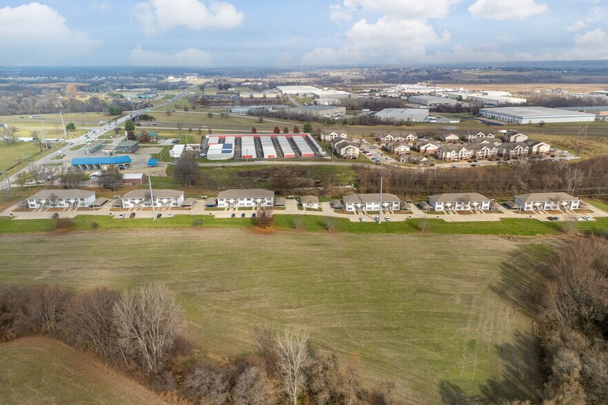 More Photos Of 2301 S Riverside Rd, Saint Joseph Apartments For Sale