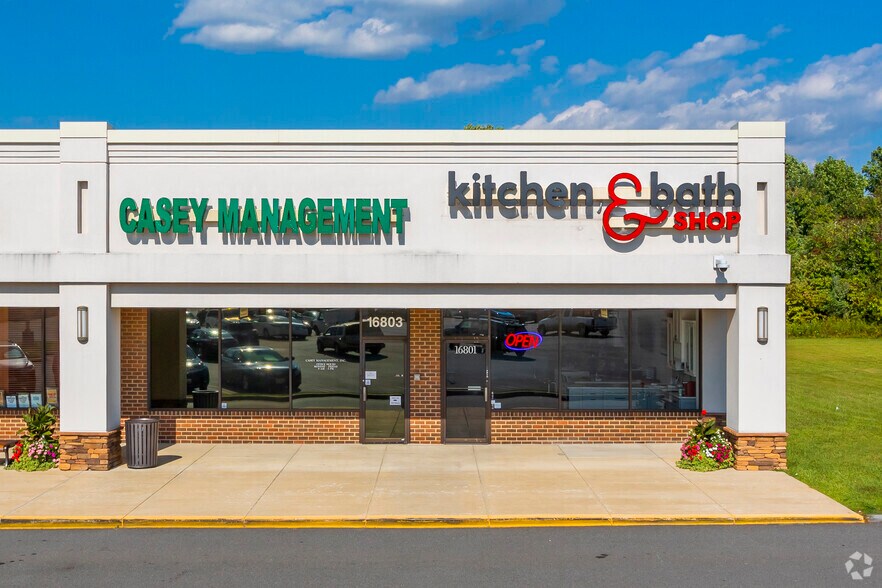 More Photos Of 16723-16837 Crabbs Branch Way, Rockville Unknown For Lease