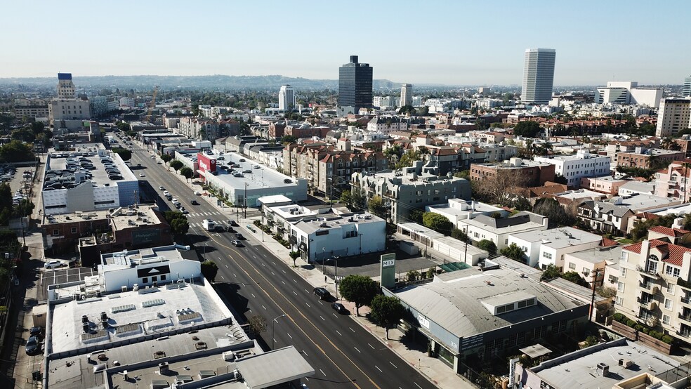 More Photos Of 351-353 S La Brea Ave, Los Angeles Storefront Retail Office For Lease