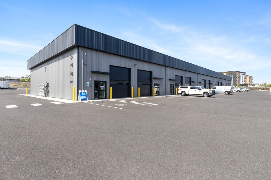 More Photos Of 1333 Tapteal Dr, Richland Warehouse For Lease