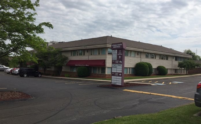 More Photos Of 4974 Higbee Ave NW, Canton Office For Lease