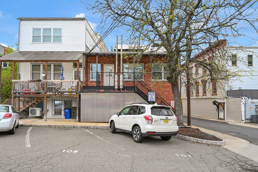 More Photos Of 170-172 Spring St, Newton Office Residential For Sale