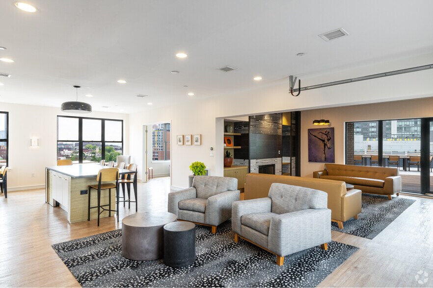 More Photos Of 201 Montgomery St, Jersey City Coworking Space