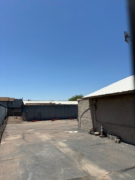 More Photos Of 1836 N Country Club Dr, Mesa Warehouse For Sale