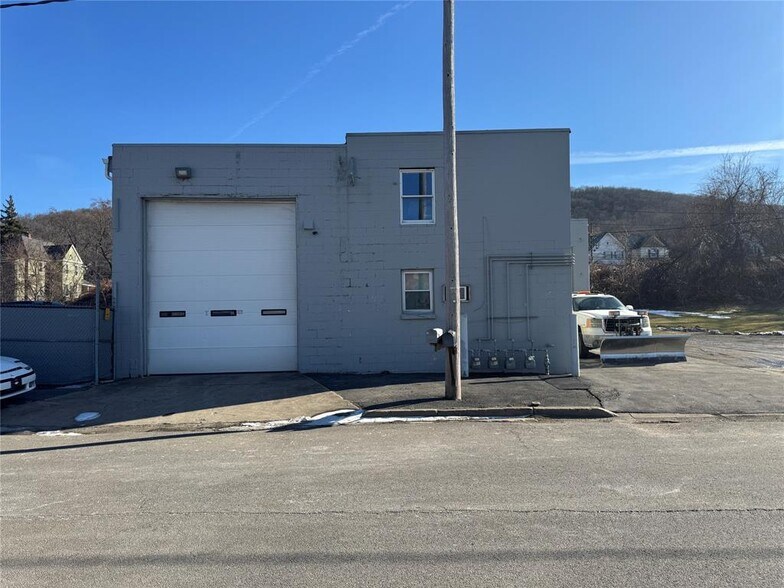 More Photos Of 38 Hall St, Binghamton Industrial For Sale