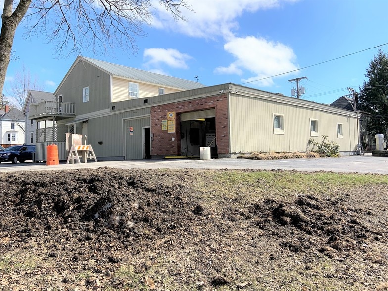 More Photos Of 307 Main St, Westbrook Carwash For Sale
