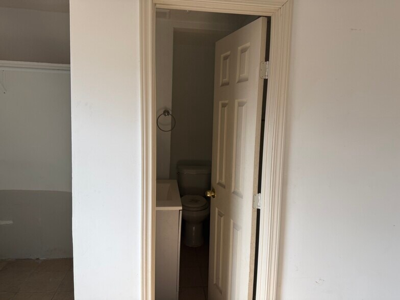 More Photos Of 4414 Oates Rd, Houston Land For Lease